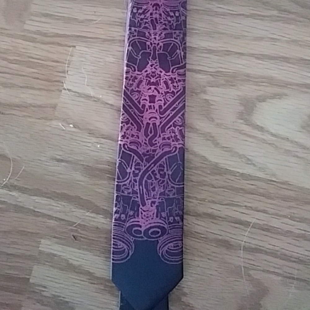 Skinny tie